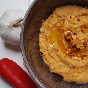 Chili hummus (G,V)