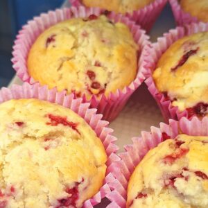 Puolukka white chocolate muffins
